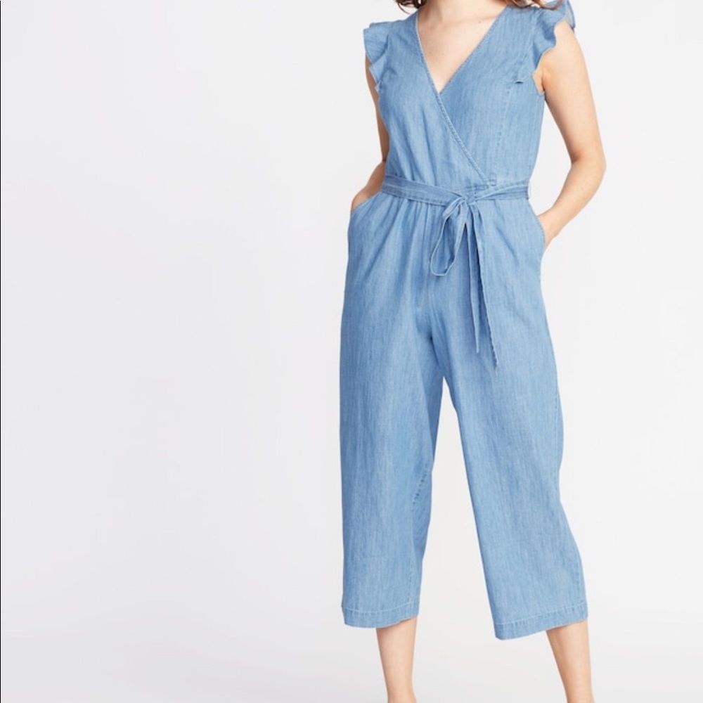 Cropped jumpsuit w sleeves